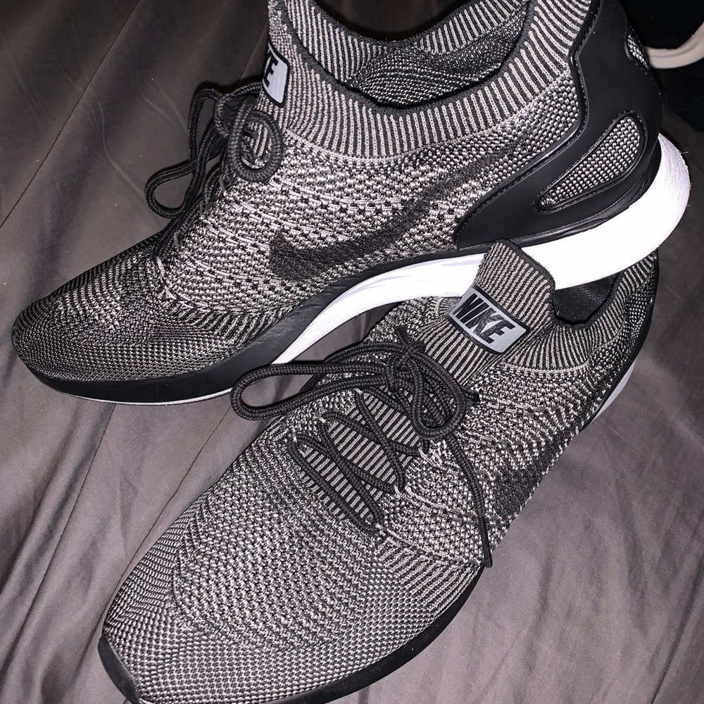 NIKE MEN AIR ZOOM MARIAH FLYKNIT RACER